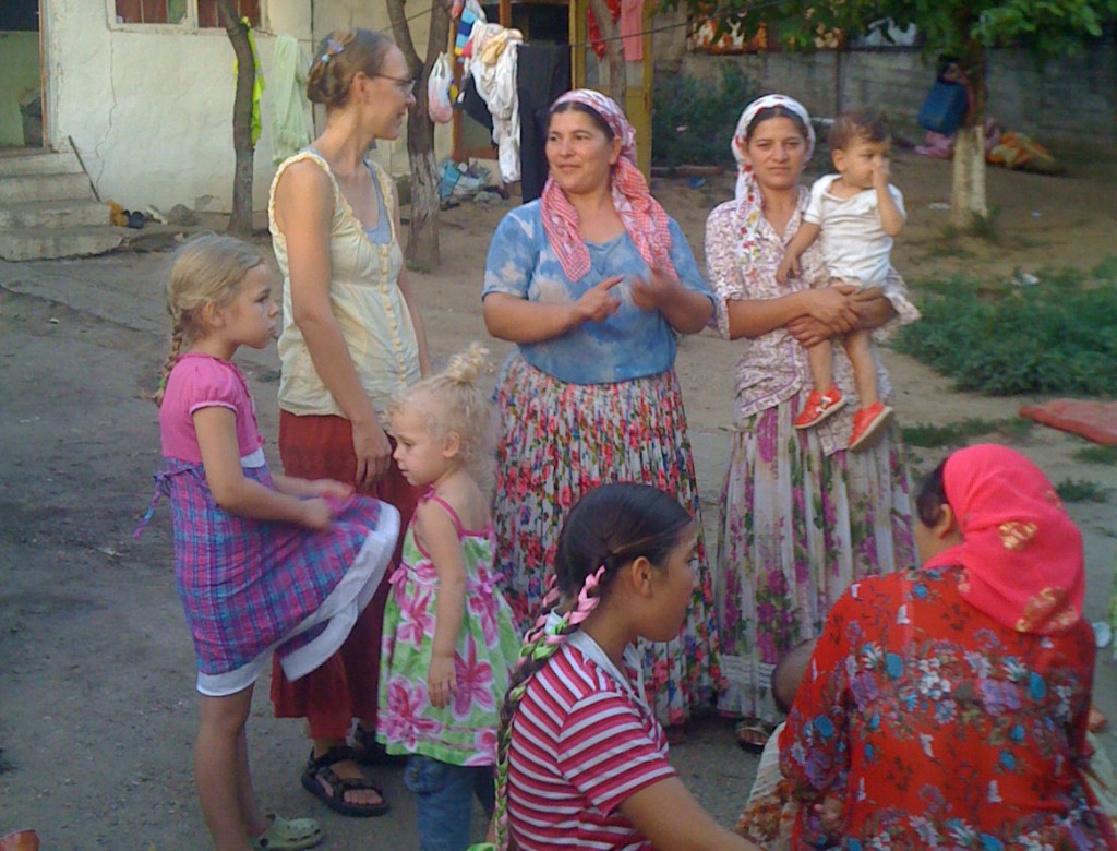 Jessie and the girls talking with some of the Gypsy women